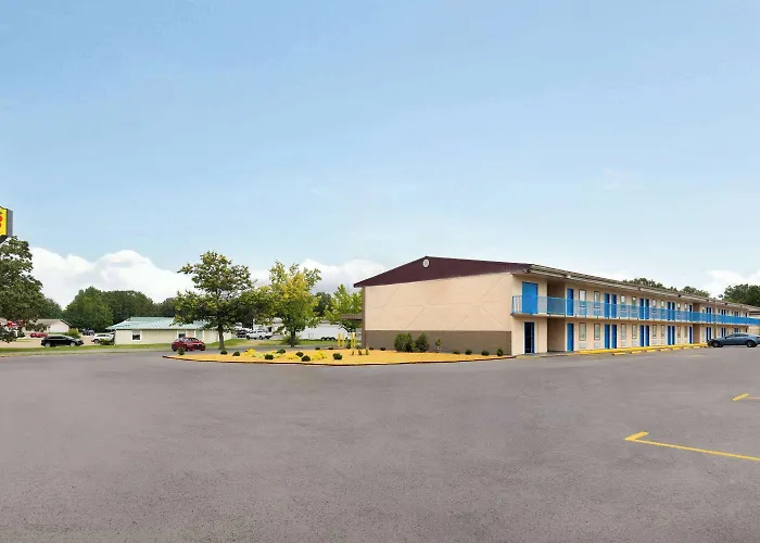 Super 8 By Wyndham Paducah I-24 Exit 4