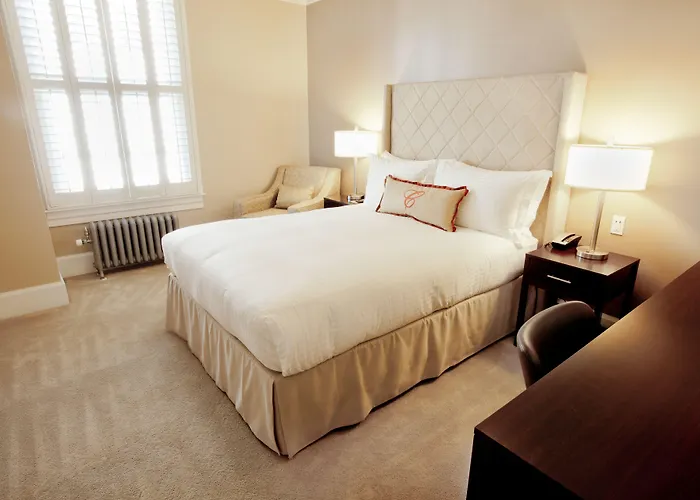Cardinal Hotel