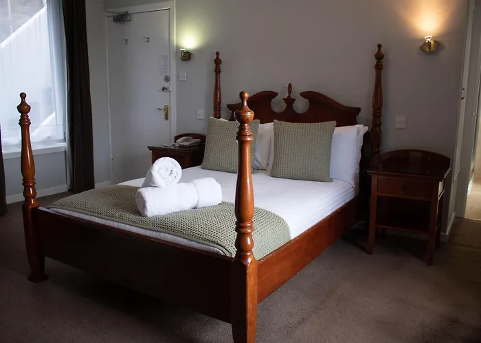The Rosedale Hotel