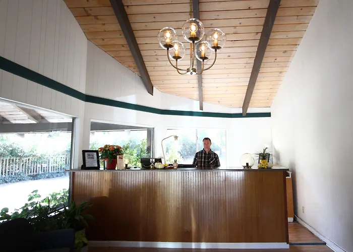 The Occidental Lodge