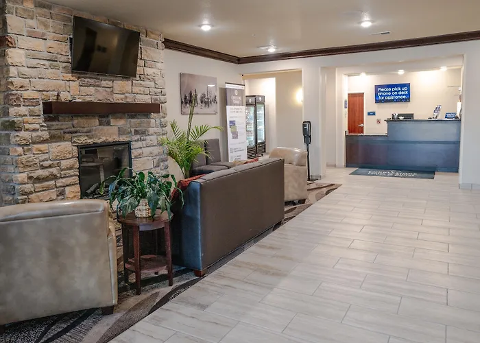 Cobblestone Hotel & Suites - Lamar