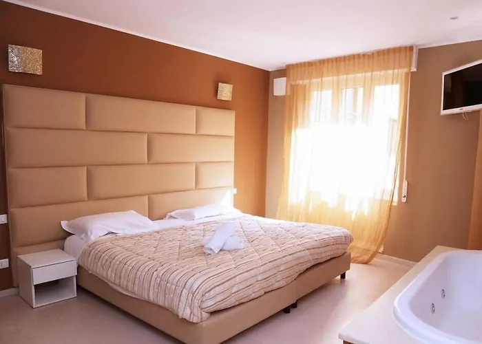 Hotel Globo Suite-Correnti Hotels