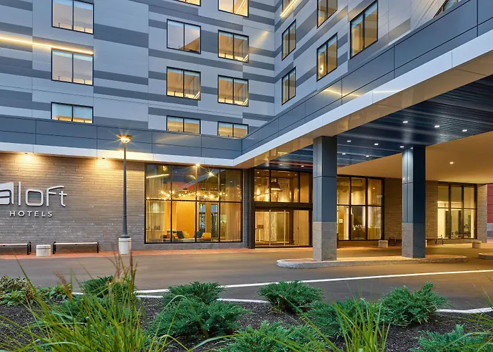 Aloft By Marriott Portland Downtown Waterfront Me