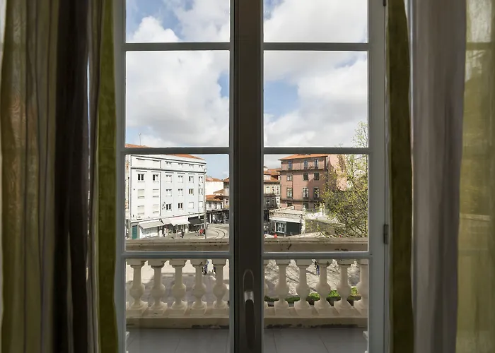 Moov Hotel Porto Centro