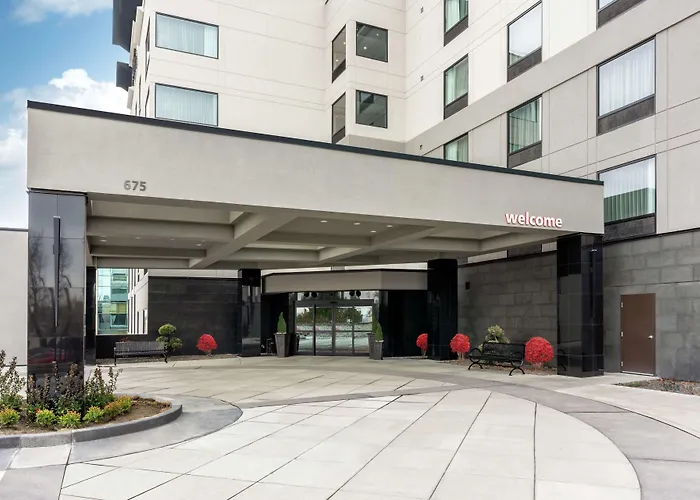 Hampton Inn & Suites Spokane Downtown-South