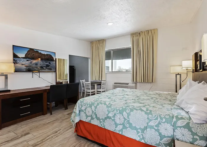 Temple View Inn