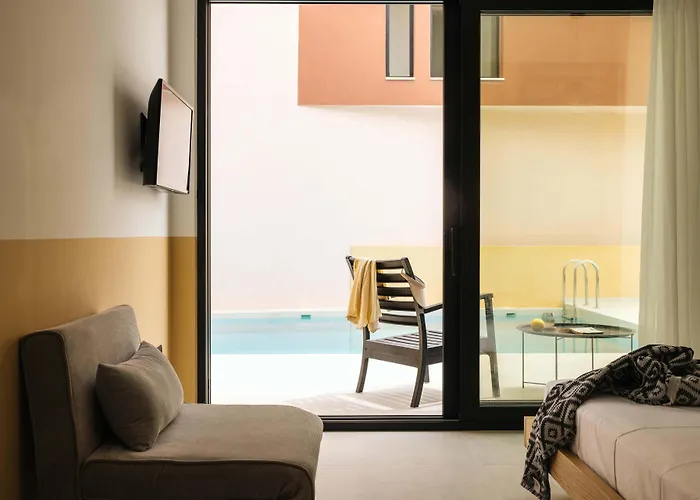 Marea Luxury Suites