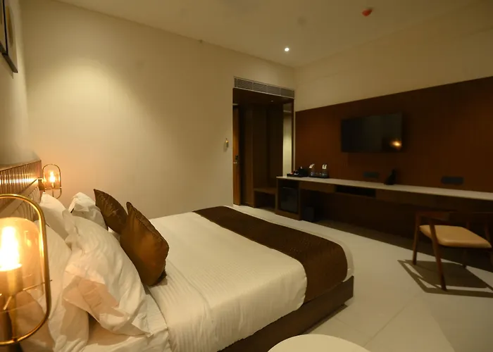 Kings Kraft Tremezzo Inn, Somnath