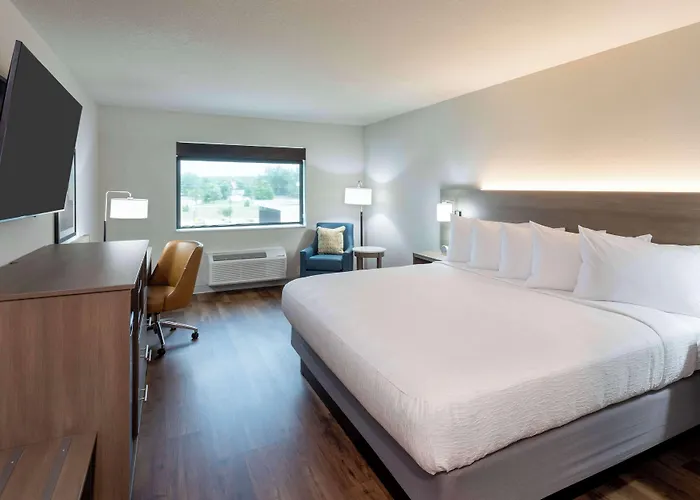 Grandstay Hotel & Suites Johnston-Des Moines, Ia