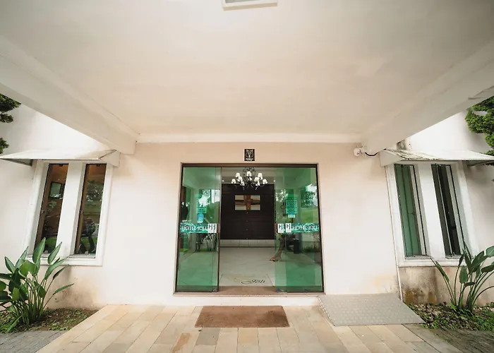 Hotel Joli