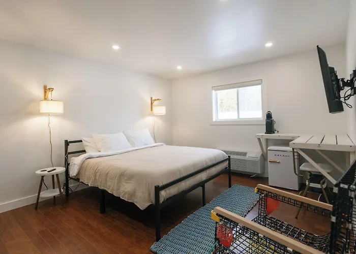Homeport Suites & Residences