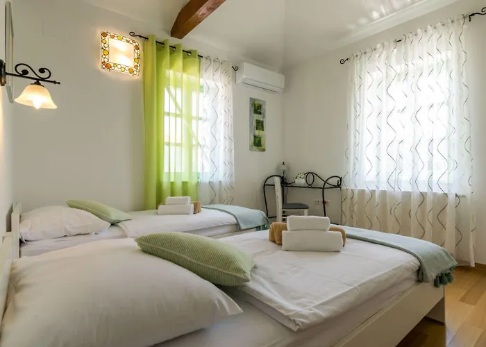 Villa Zelda Comfortable Holiday Residence