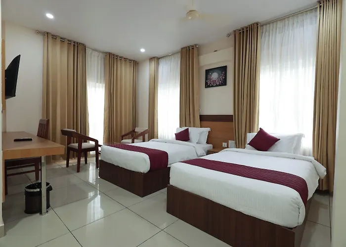 Hotel Floral Palace