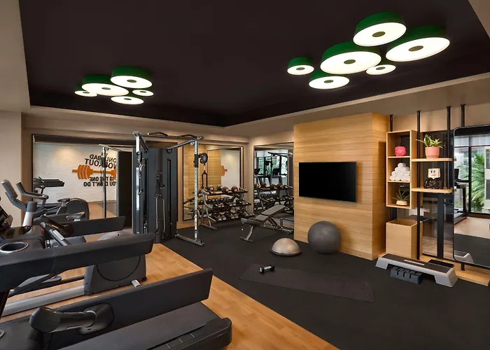 Moxy Mumbai Andheri West