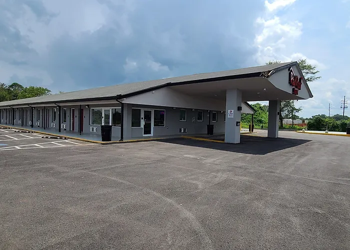 Red Roof Inn Byron