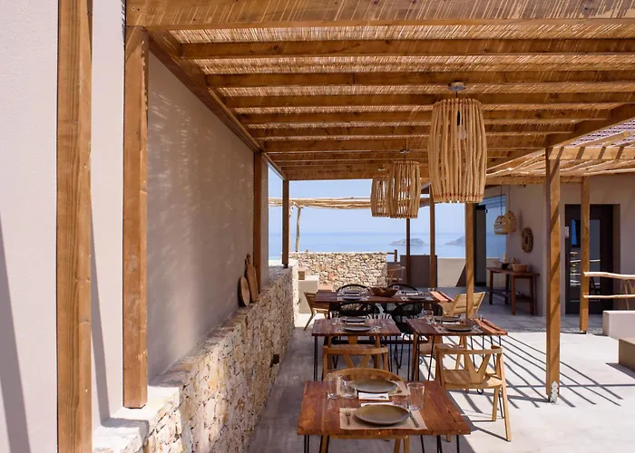 Aletri Swim Up Boutique Hotel