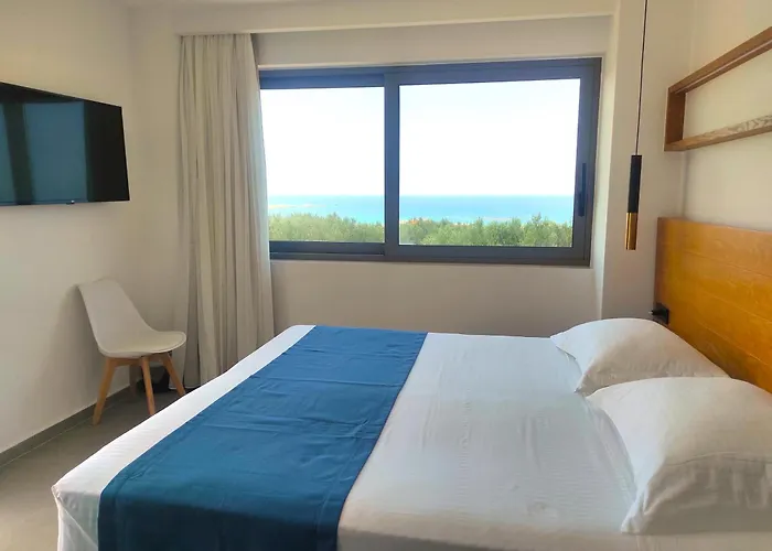 Diamond Star Hotel