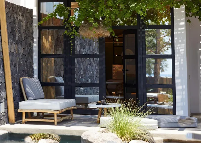 Oscar Beachfront Suites - Adults Only