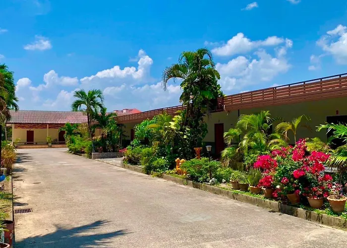 Baan Kenpoo Resort