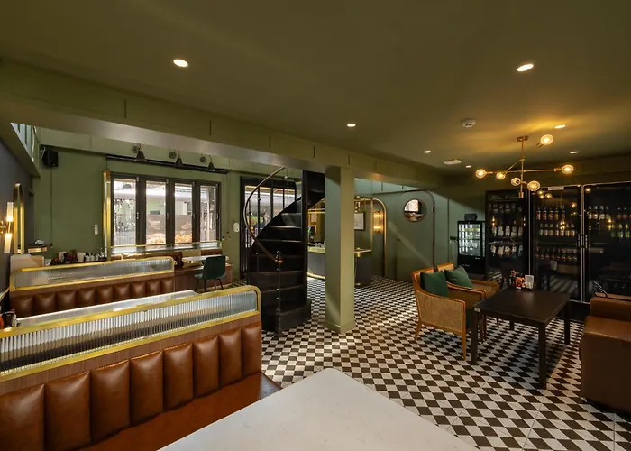 Shamrock Chiangmai Hotel-Adult Only