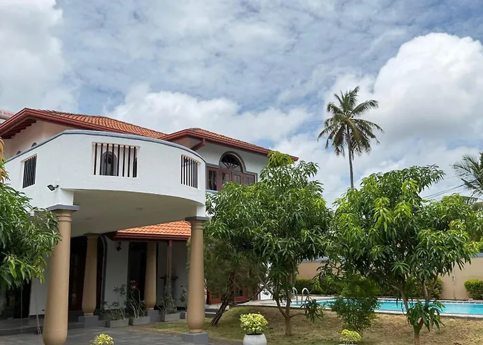 Hotel Transylvania - Negombo