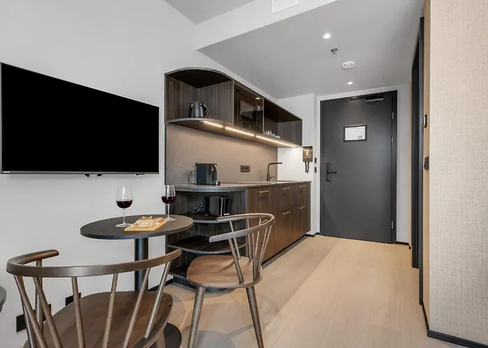 Strand Hotel Apartments
