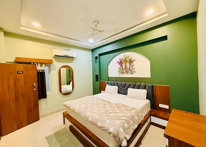 Hotel Maheshwar'S Stay
