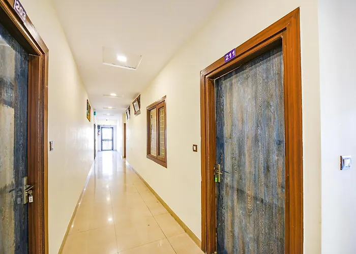 Hotel Alaknanda Paradise
