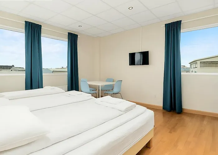 T10 Self Check-In Hotel