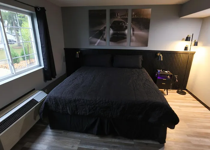 Plymouth Suites