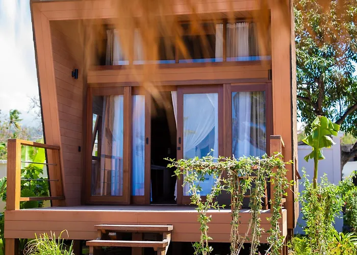 Naya Lodge
