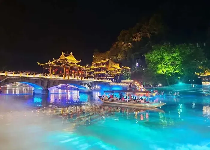 Juanzi Riverview Inn, Fenghuang Ancient City