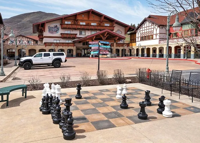 Elevated 2Q Suite Near Park City Ski + Pool -1047