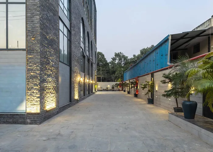 Emerald Luxe A Boutique Hotel Chandigarh Mohali