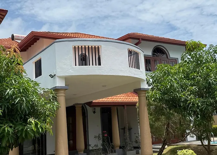 Hotel Transylvania - Negombo