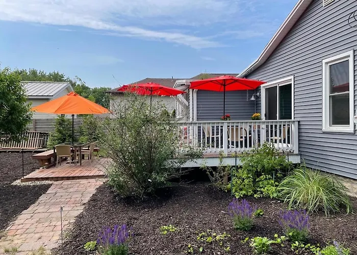 Eastside Abode - Local Living 2026 Monthly Rentals Only Contact For Rate