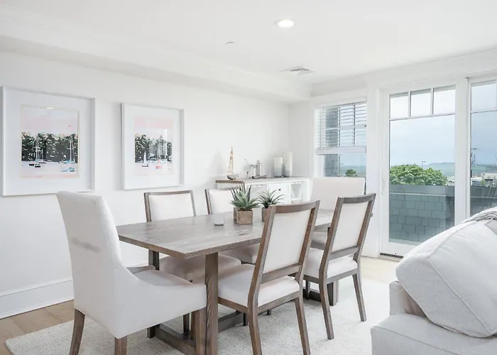 Thomas Sea Suites Penthouses