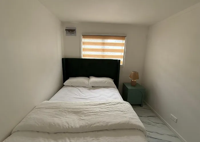 2-Bed Granny Flat Near Auckland Airport