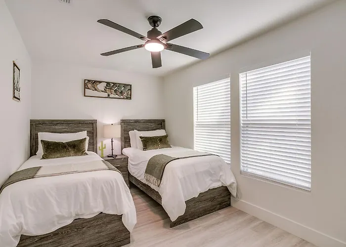 New The Round Up, 4Br, Walk To Tsu, Downtown