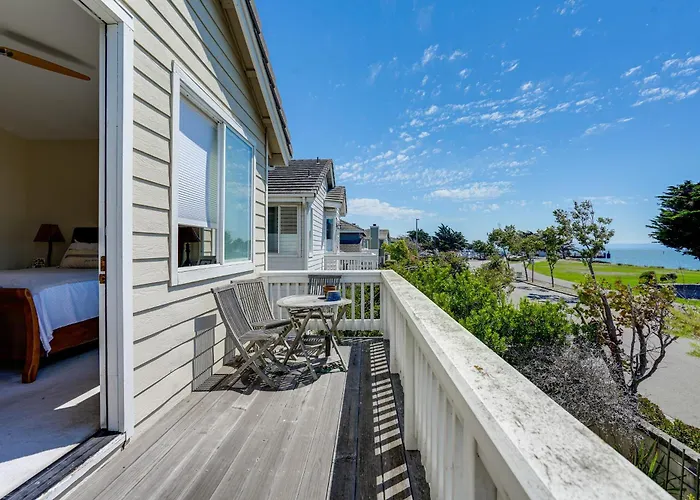 1 Block To Bay: Pet-Friendly Retreat In Alameda!