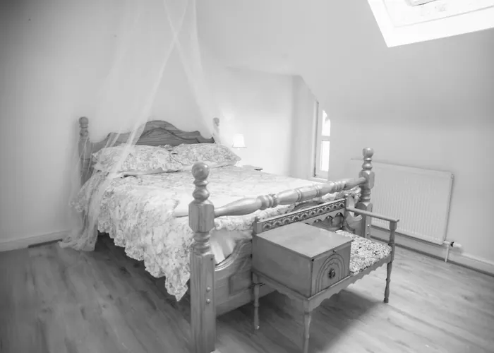 Cosy Rooms, Peaceful, Central Cleethorpes