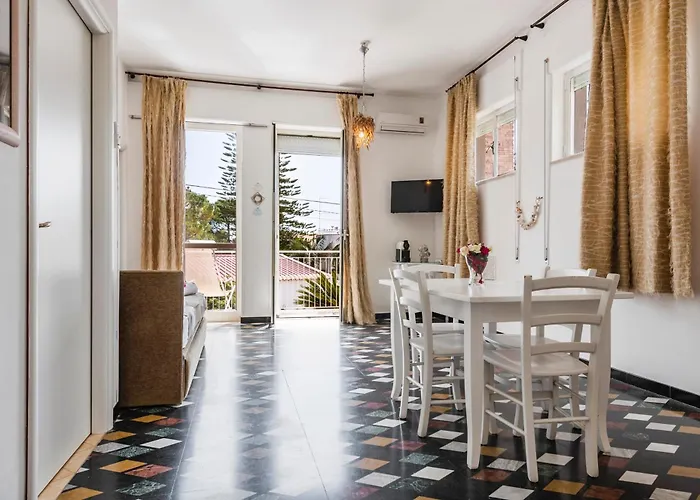 Small Luxury apartments Pool&sea view - Stella Del Mare