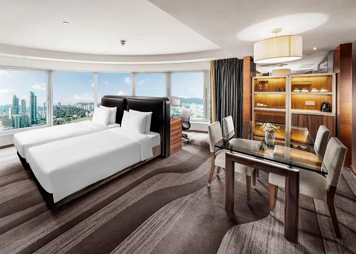 Royal Plaza Hotel