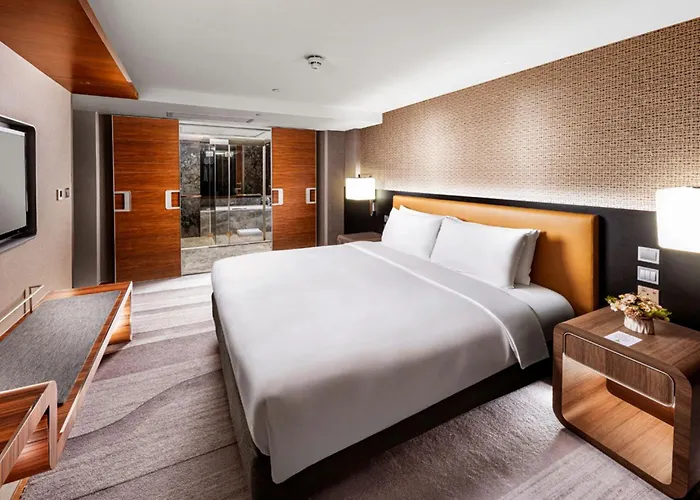 Royal Plaza Hotel