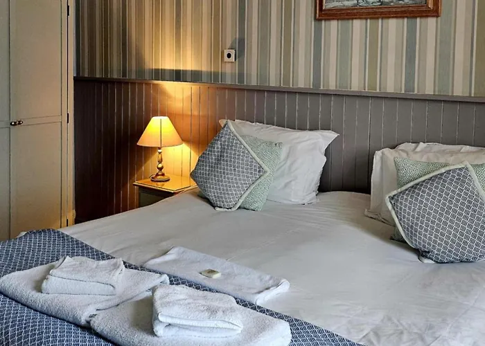 Western Isles Hotel