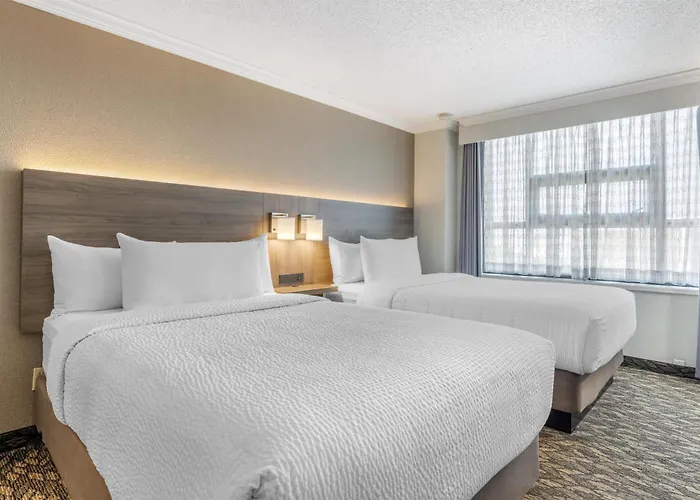 Best Western Plus Carlton Plaza Hotel