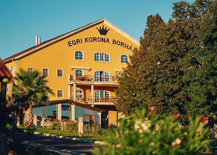 Egri Korona Borhaz Es Wellness Hotel