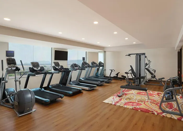 Vivanta Vijayawada, Mg Road