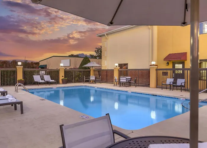 Best Western Plus Suites Greenville