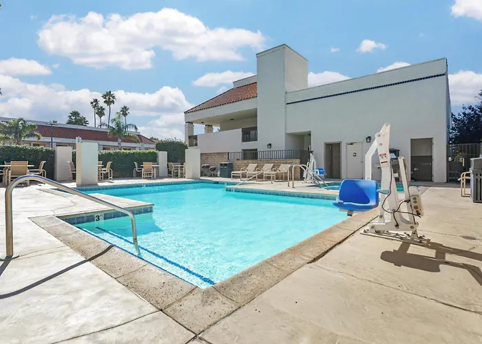 Best Western Plus Big America